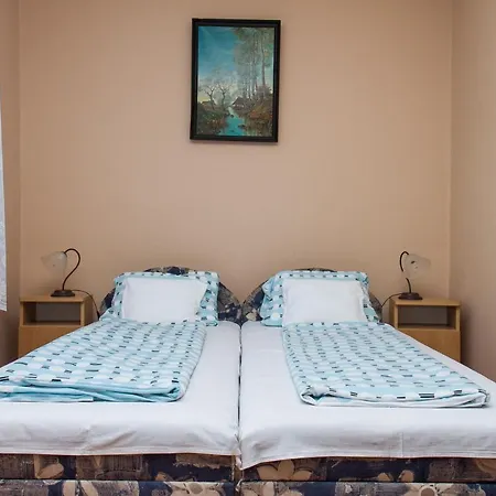 Daire Familia Nyaralo 89 Balatonfenyves